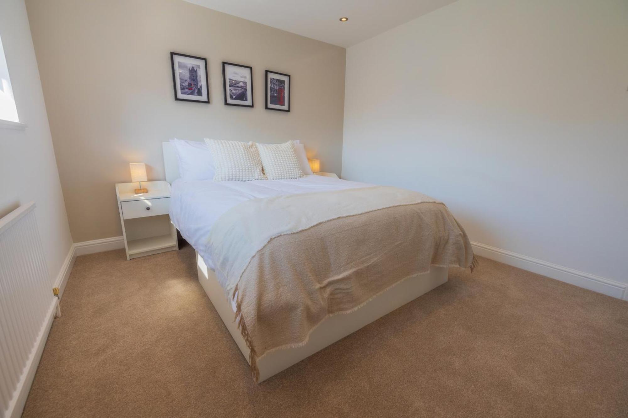 The Secret Garden - West Sussex Villa Crawley  Ngoại thất bức ảnh